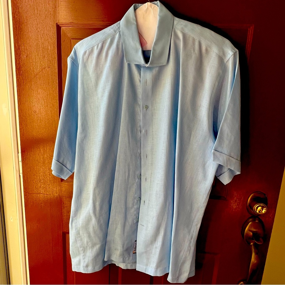 Bahía Sol linen men cubavera. Brand NEW size large. Light blue